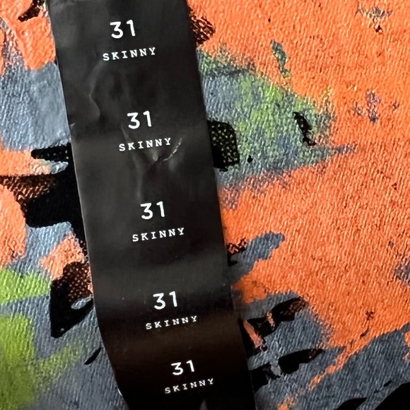 Forever 21 Mens Paint Splatter Jeans Orange/ Green/ Blue size 32 - Picture 4 of 5